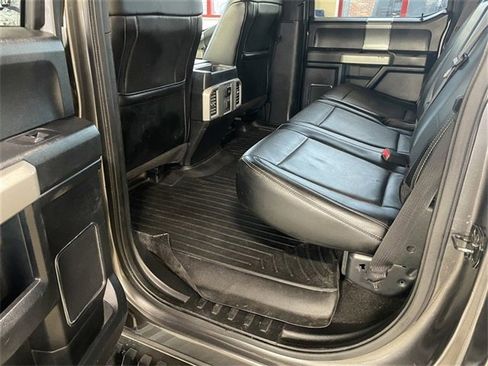 Used 2015 Ford F150 Lariat image 32