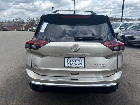 New 2026 Nissan Rogue Platinum w/ Platinum Premium Package image 8