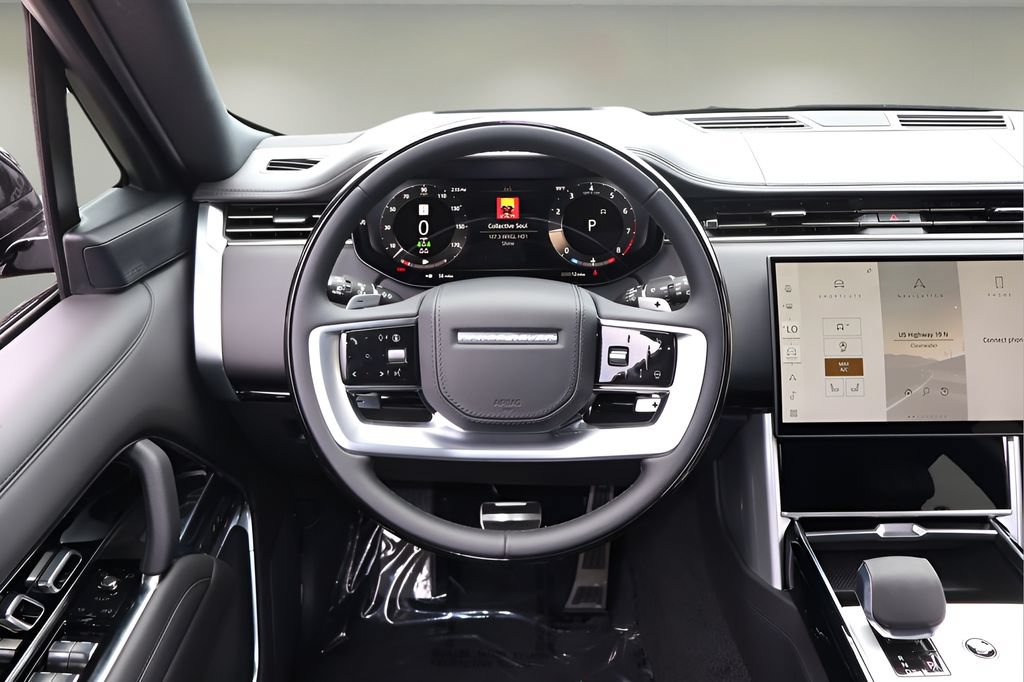 New 2026 Land Rover Range Rover Long Wheelbase SE AWD/4WD image 14