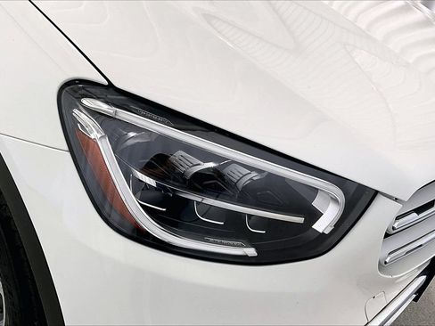 Used 2021 Mercedes-Benz GLC 300 image 12