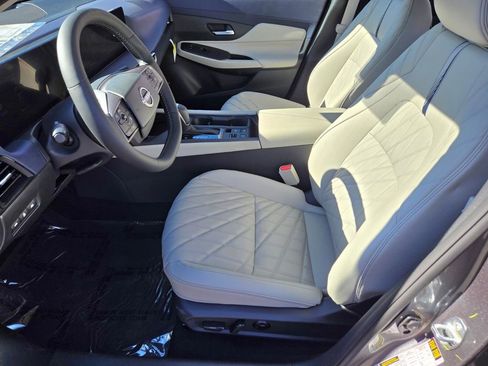 New 2026 Nissan Sentra SL w/ Floor Mat Package FWD image 6