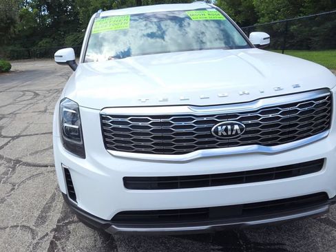 Used 2021 Kia Telluride EX w/ EX Premium Package AWD/4WD image 3