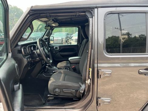 Used 2023 Jeep Wrangler Unlimited Sport AWD/4WD image 15