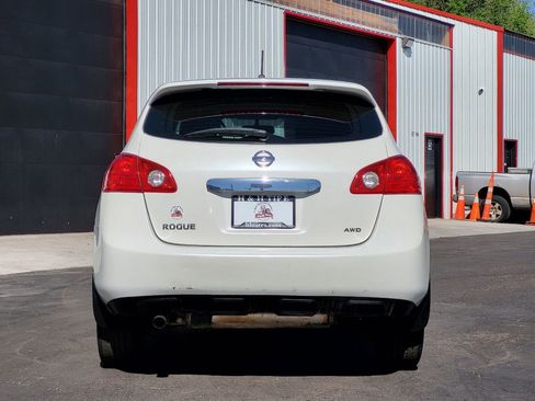 Used 2013 Nissan Rogue S AWD/4WD image 10