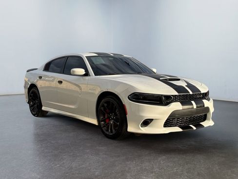 Used 2019 Dodge Charger Scat Pack w/ Dynamics Package image 3