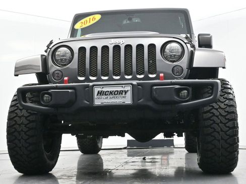 Used 2016 Jeep Wrangler Unlimited Rubicon image 45