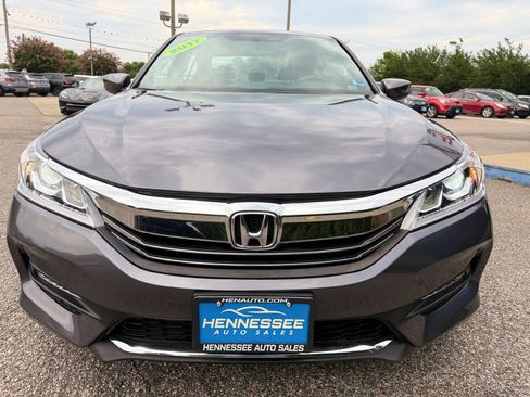 Used 2017 Honda Accord Sport Special Edition image 5
