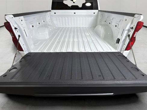 Used 2026 Chevrolet Silverado 1500 Custom w/ Turbomax Blackout Package RWD image 28
