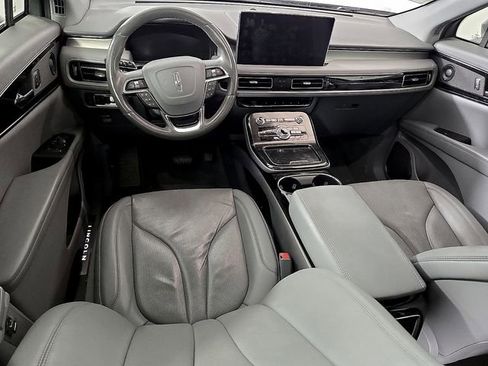 Certified 2022 Lincoln Nautilus Reserve w/ Luxury Package image 11