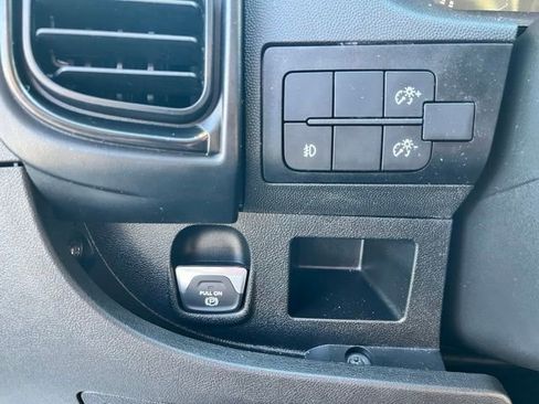 Used 2025 RAM ProMaster 3500 w/ Convenience Group FWD image 26