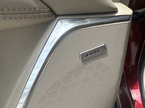 Used 2016 Cadillac Escalade Premium AWD/4WD image 13