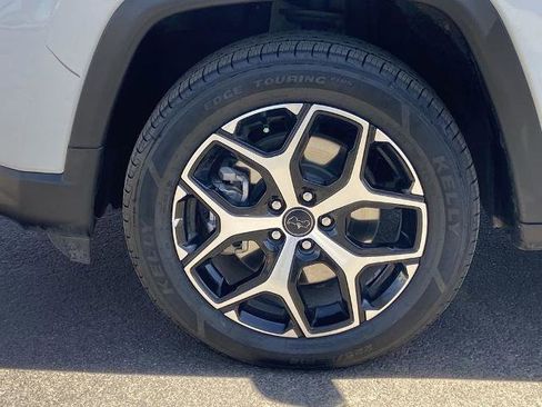 Used 2025 Jeep Compass Limited image 28