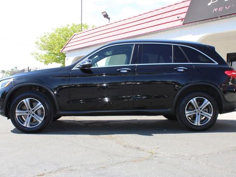 Used 2019 Mercedes-Benz GLC 300 4MATIC w/ Premium Package image 43