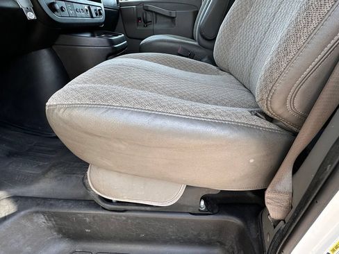 Used 2020 GMC Savana 3500 w/ Power Convenience Package RWD image 17