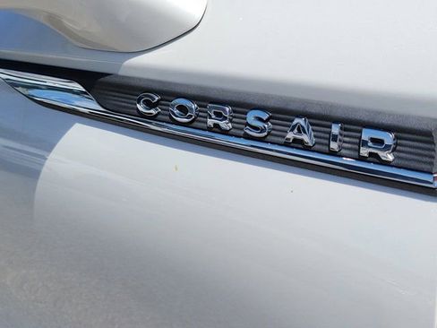 Certified 2022 Lincoln Corsair FWD w/ Equipment Group 101A image 9