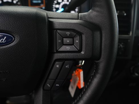 Used 2019 Ford F150 XLT w/ Equipment Group 302A Luxury AWD/4WD image 18