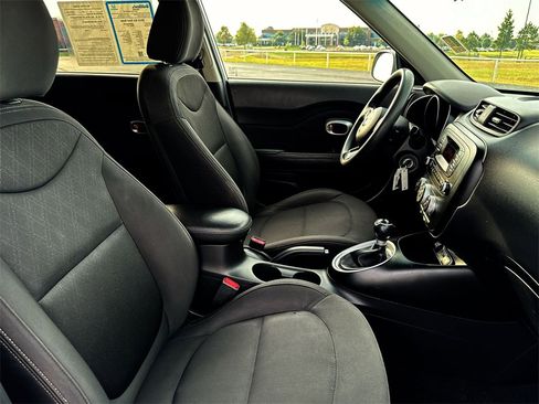 Used 2015 Kia Soul image 22