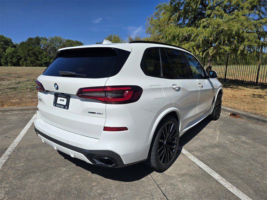 Used 2021 BMW X5 sDrive40i w/ M Sport Package RWD image 6