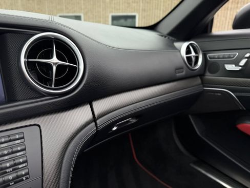 Used 2016 Mercedes-Benz SL 550 image 23