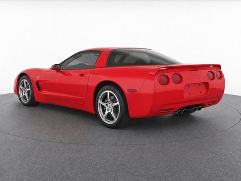 Used 2004 Chevrolet Corvette Coupe w/ Preferred Equipment Group RWD image 7
