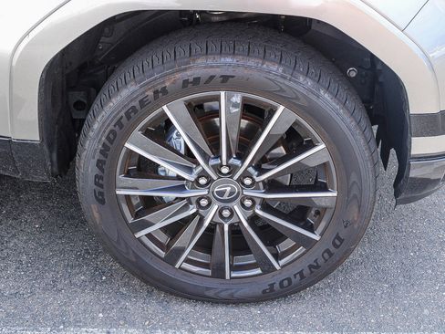 Used 2025 Lexus GX 550 AWD/4WD image 11