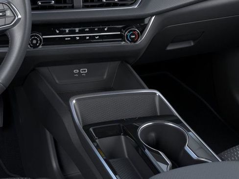 New 2025 Chevrolet Equinox LT image 23