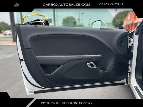 Used 2017 Dodge Challenger R/T w/ Driver Convenience Group RWD image 20