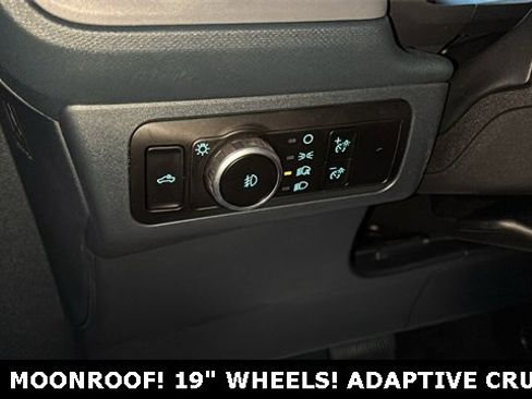 New 2026 Ford Maverick Lobo image 9