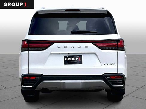 Certified 2024 Lexus LX 600 4WD w/ Luxury Package image 5