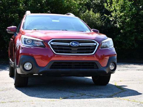 Used 2019 Subaru Outback 2.5i Limited w/ Popular Package #2 AWD/4WD image 2