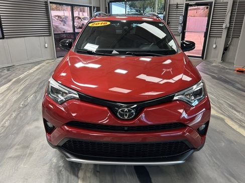 Used 2016 Toyota RAV4 SE image 37