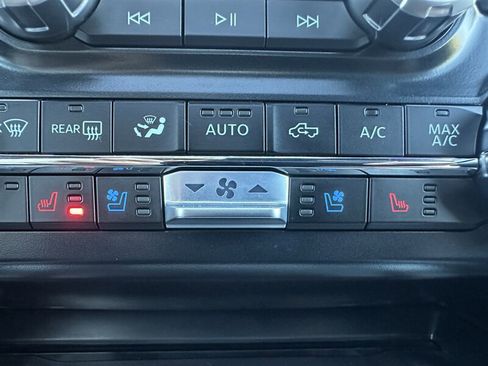 Used 2026 Ford F350 Platinum w/ Tremor Off-Road Package AWD/4WD image 38