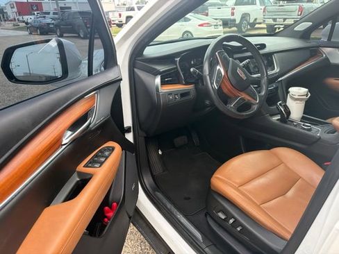 Used 2023 Cadillac XT5 Premium Luxury FWD image 7