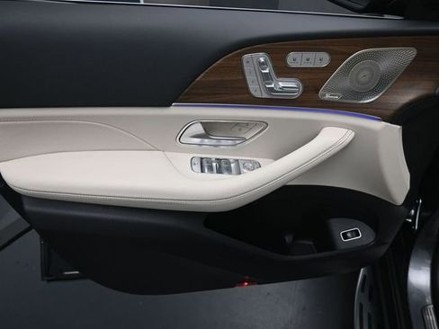 New 2026 Mercedes-Benz GLS 450 4MATIC image 22