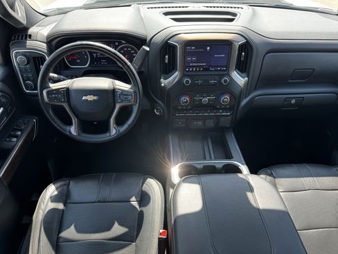 Used 2023 Chevrolet Silverado 2500 High Country image 13