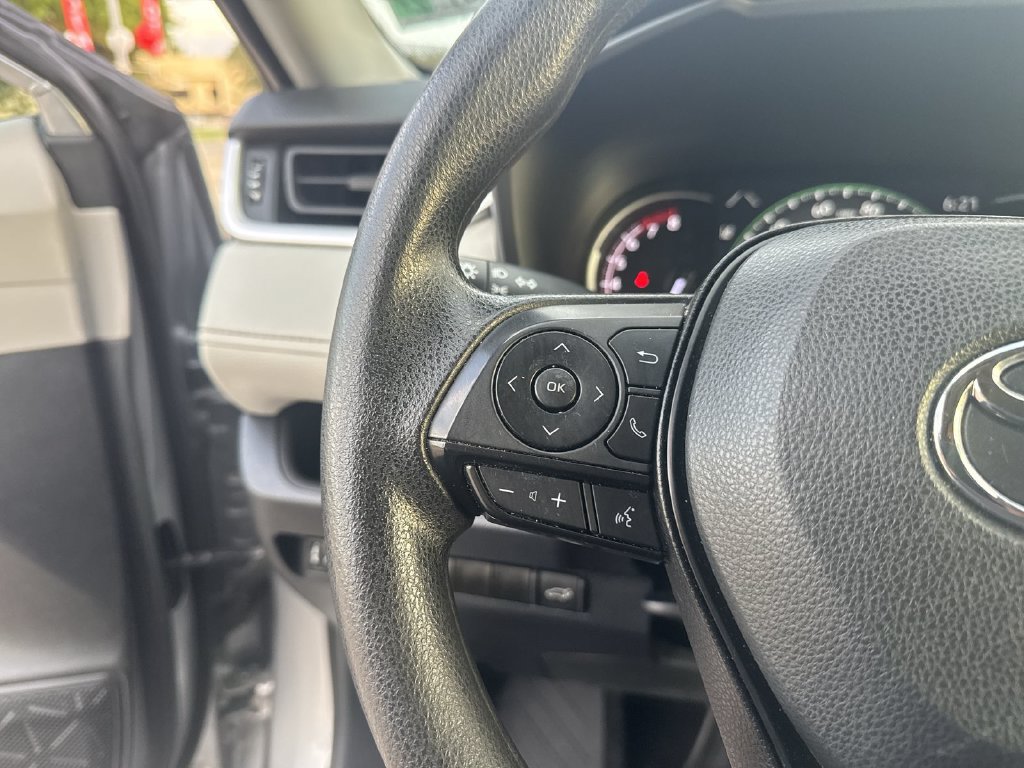 Used 2023 Toyota RAV4 XLE w/ Convenience Package FWD image 17