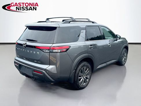 Used 2023 Nissan Pathfinder SV w/ SV Premium Package AWD/4WD image 9