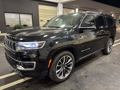 Used 2024 Jeep Wagoneer Series III w/ Premium Group I image 7