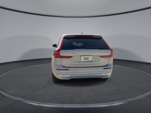 Used 2023 Volvo XC60 B5 Plus AWD/4WD image 7