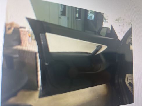 Used 2022 Tesla Model Y Performance AWD/4WD image 3