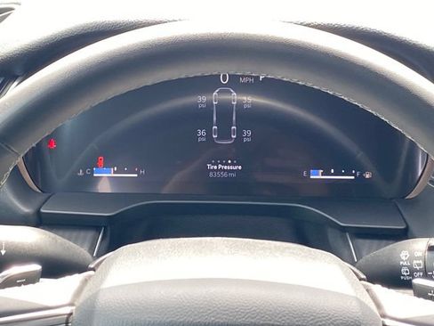 Used 2023 Jeep Grand Cherokee L Laredo RWD image 10