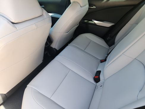 New 2026 Lexus UX 300h FWD image 21