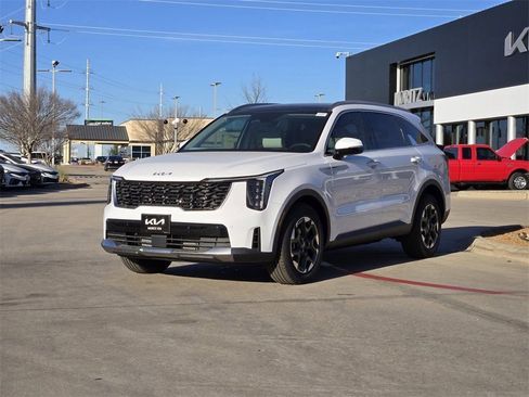 New 2026 Kia Sorento S w/ S Panoramic Sunroof Package FWD image 2