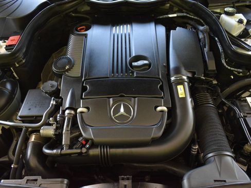 Used 2014 Mercedes-Benz C 250 Sedan image 42