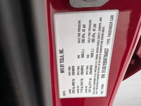 Used 2019 Tesla Model 3 Long Range image 16