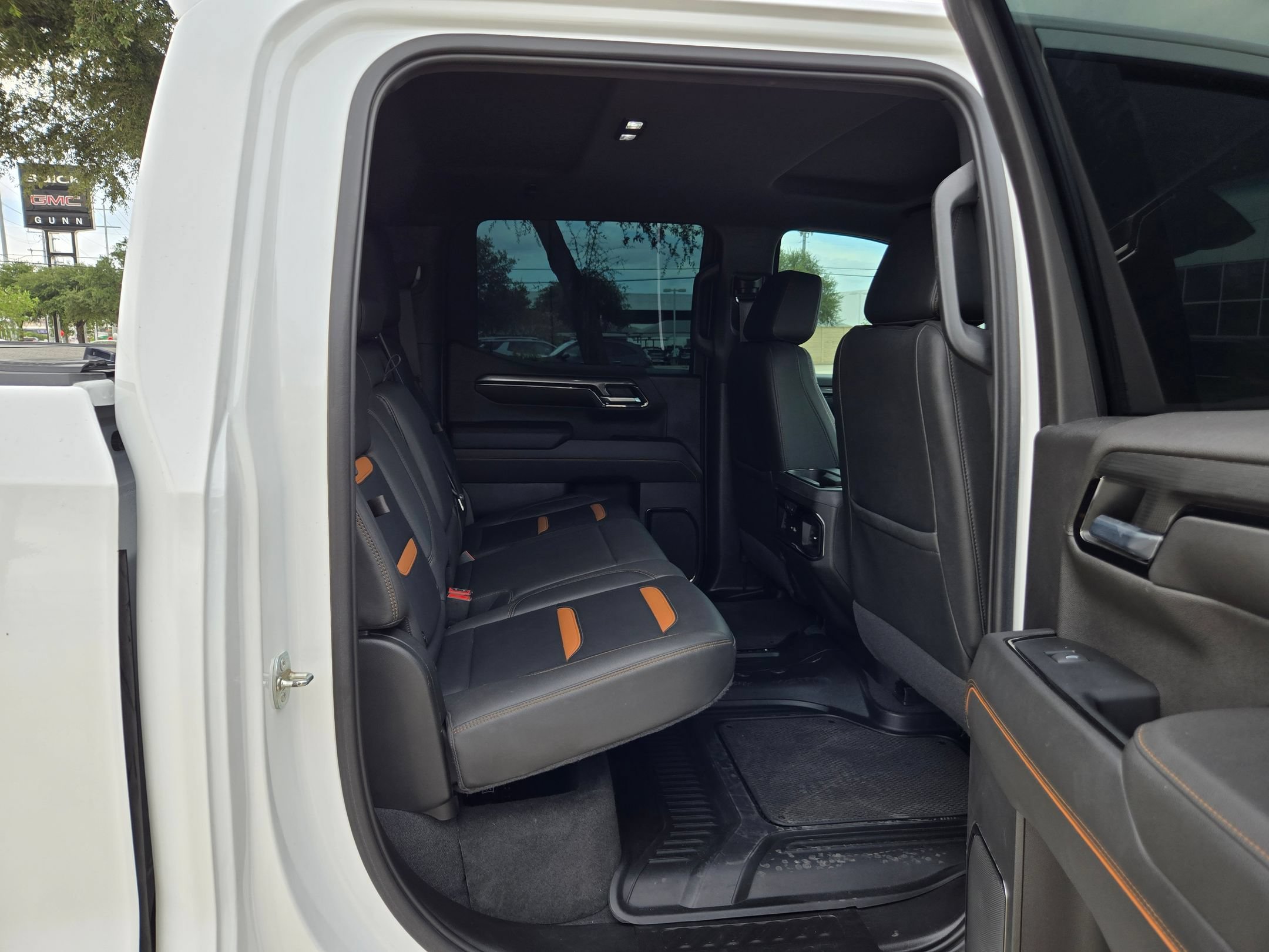 Certified 2022 GMC Sierra 1500 AT4 AWD/4WD image 23