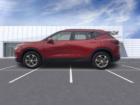 Used 2024 Chevrolet Blazer LT FWD image 5