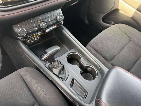 Used 2023 Dodge Durango GT AWD/4WD image 32