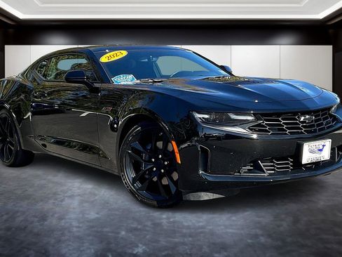 Used 2023 Chevrolet Camaro LT image 11