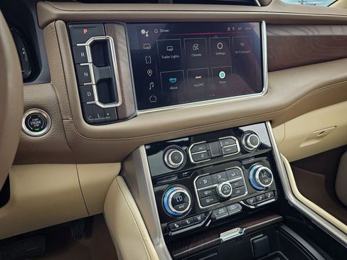 Certified 2023 GMC Yukon Denali AWD/4WD image 24